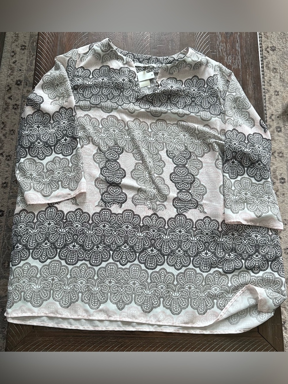 NWT Violet & Claire Black Embroidered Motif Top on Light Pink - Plus Size 2X